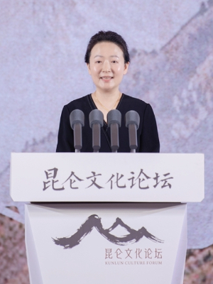 唐烨平:用指尖点亮千年遗产 在掌上演绎浪漫国风