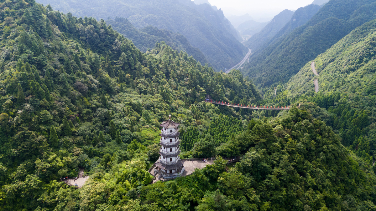 长征精神新画卷丨一座娄山关 而今迈步再跨越