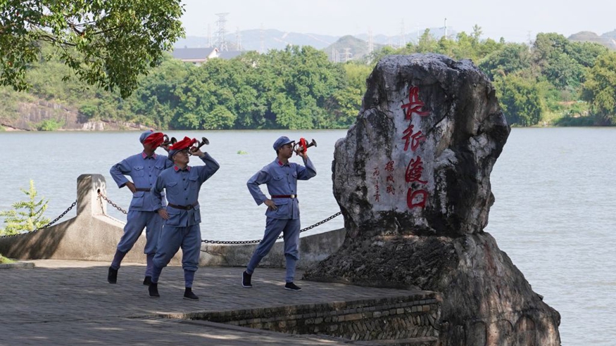 这条“红飘带”，舞出壮丽新风景