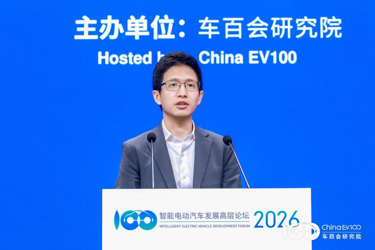 卓驭发布原生多模态基础模型:助力移动智能迈向“开箱可用”阶段_商业头条网