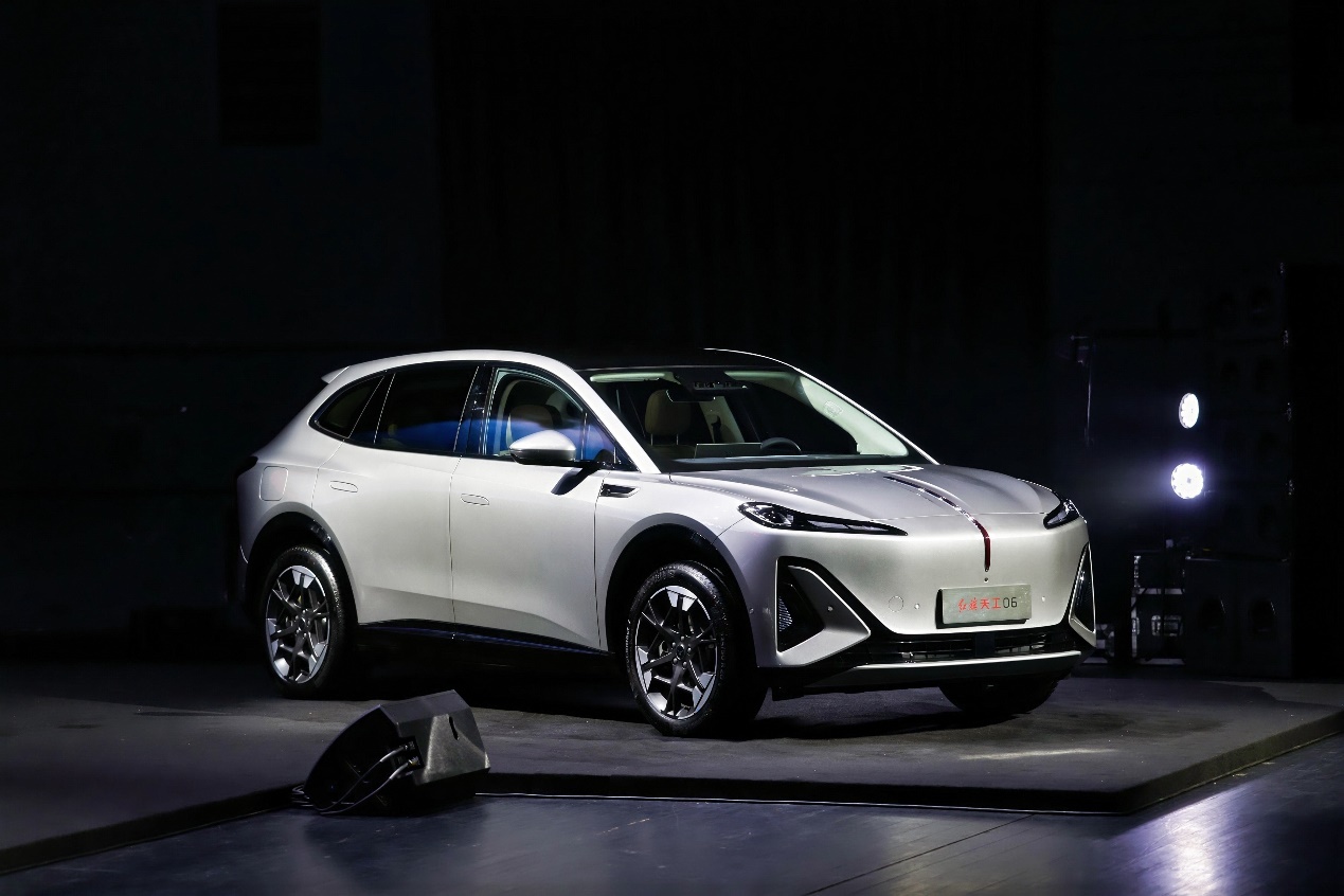 红旗天工05/06 800V超充版上市  17.18万元起插图3