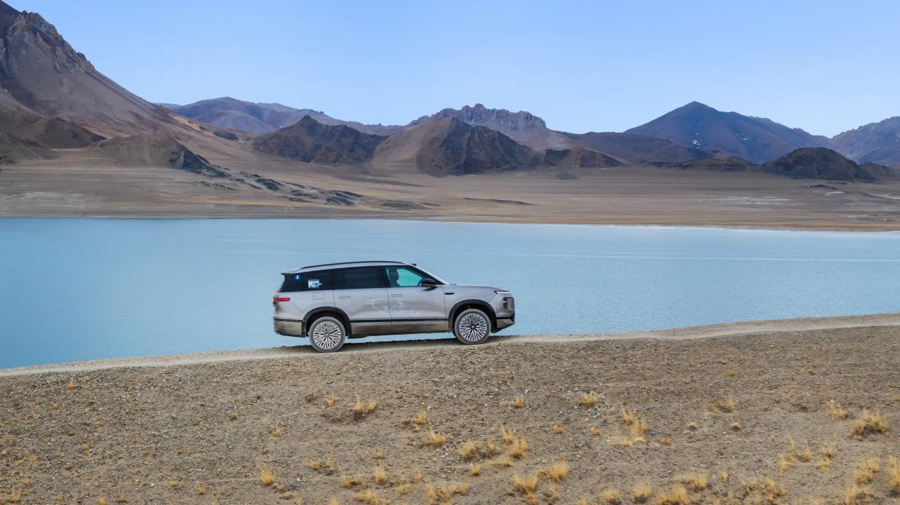 上汽大众ID. ERA  9X |“万里长歌”活动来到阿里地区  探访雪山湖泊插图6