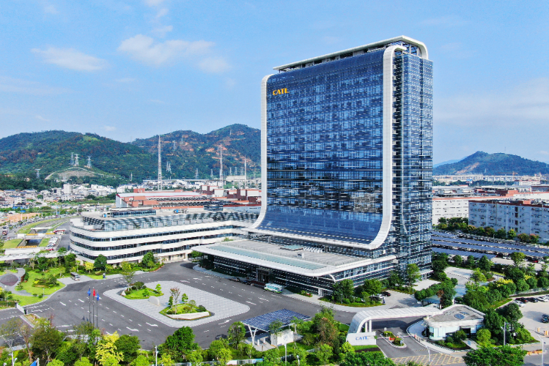 宁德时代发布六大创新成果：多化学体系协同进化 致力于重塑新能源出行与补能体验_商业头条网