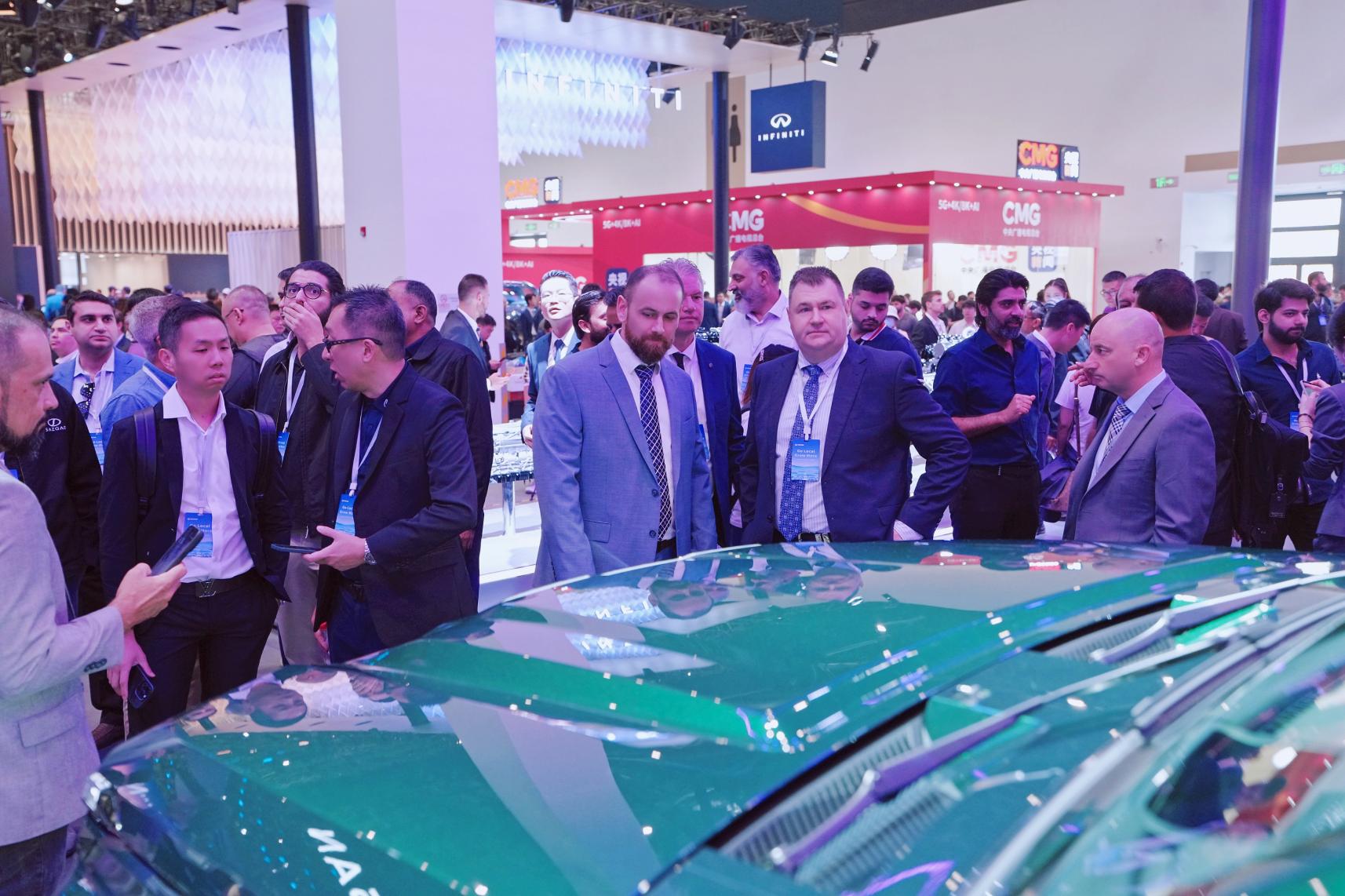 全新坦克700领衔定义全域豪华新标杆插图2