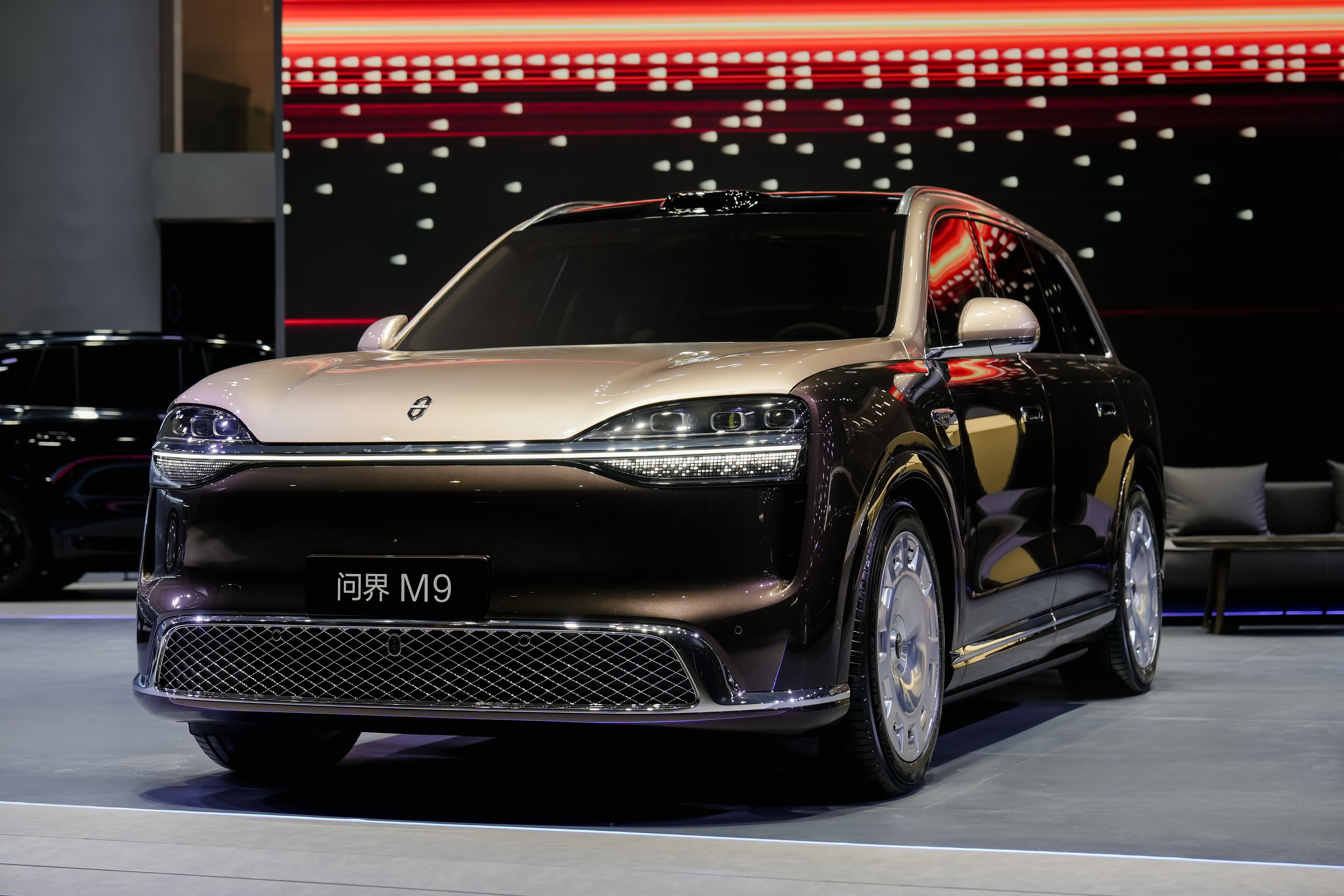 赛力斯何利扬：AI驱动魔方技术平台持续演进  引领高端出行插图2