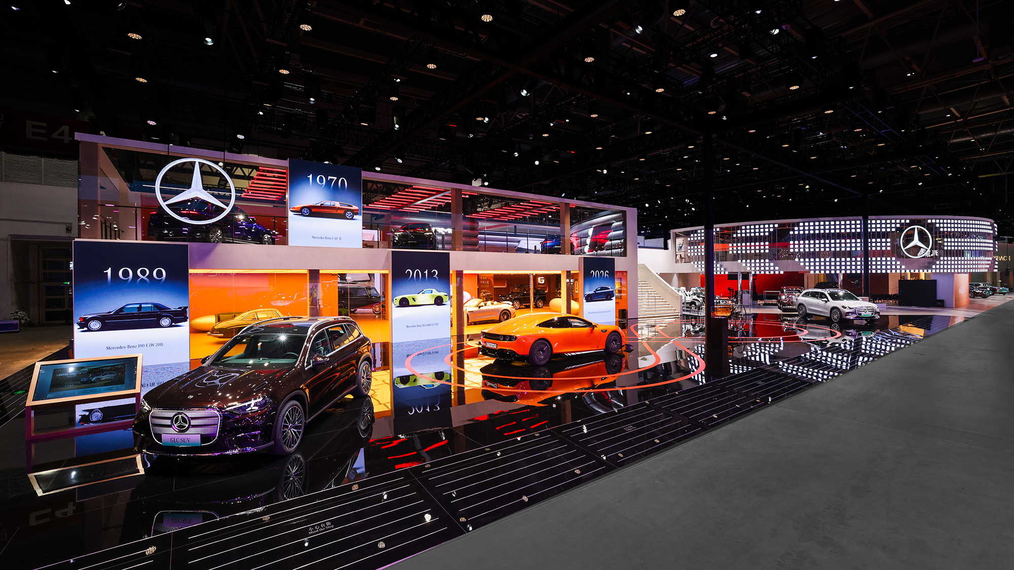 “从经典到未来”梅赛德斯-奔驰携40款时代力作与前瞻科技登陆北京车展_商业头条网