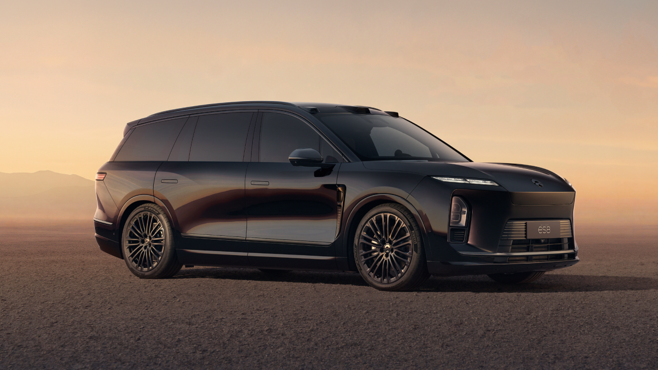 蔚来全新ES8玄金特别版正式上市 售价45.68万元插图1