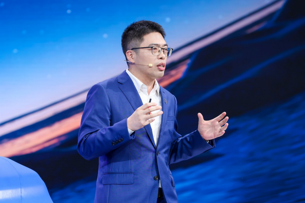 奕境品牌首款旗舰奕境X9登陆北京车展  聚焦打造年度新旗舰插图2