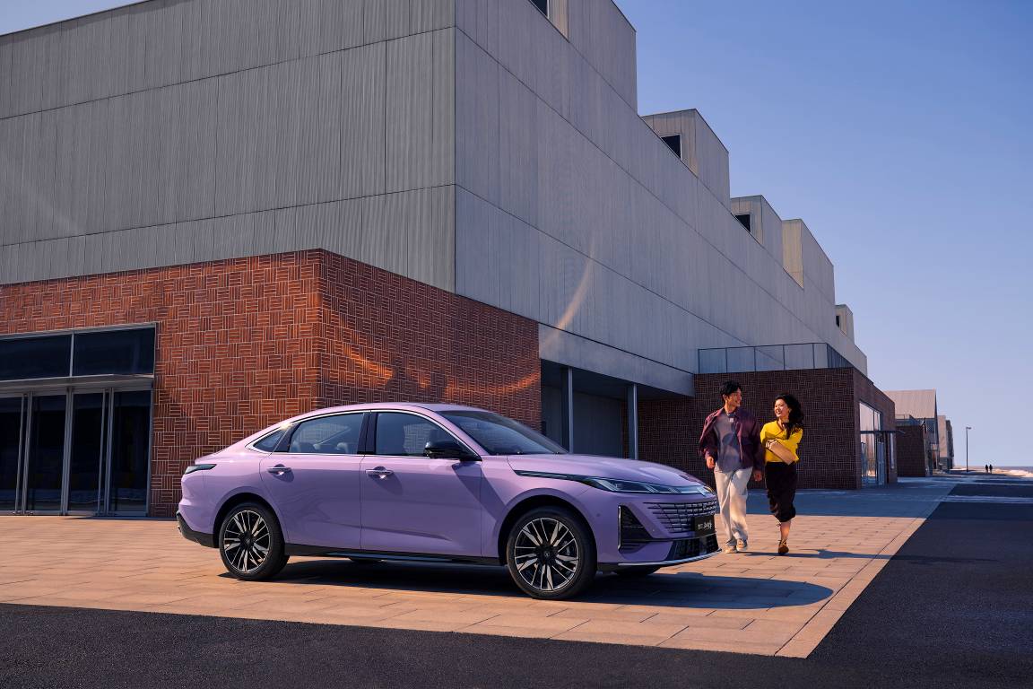 长安蓝鲸超擎混动双车北京车展全球首发插图8