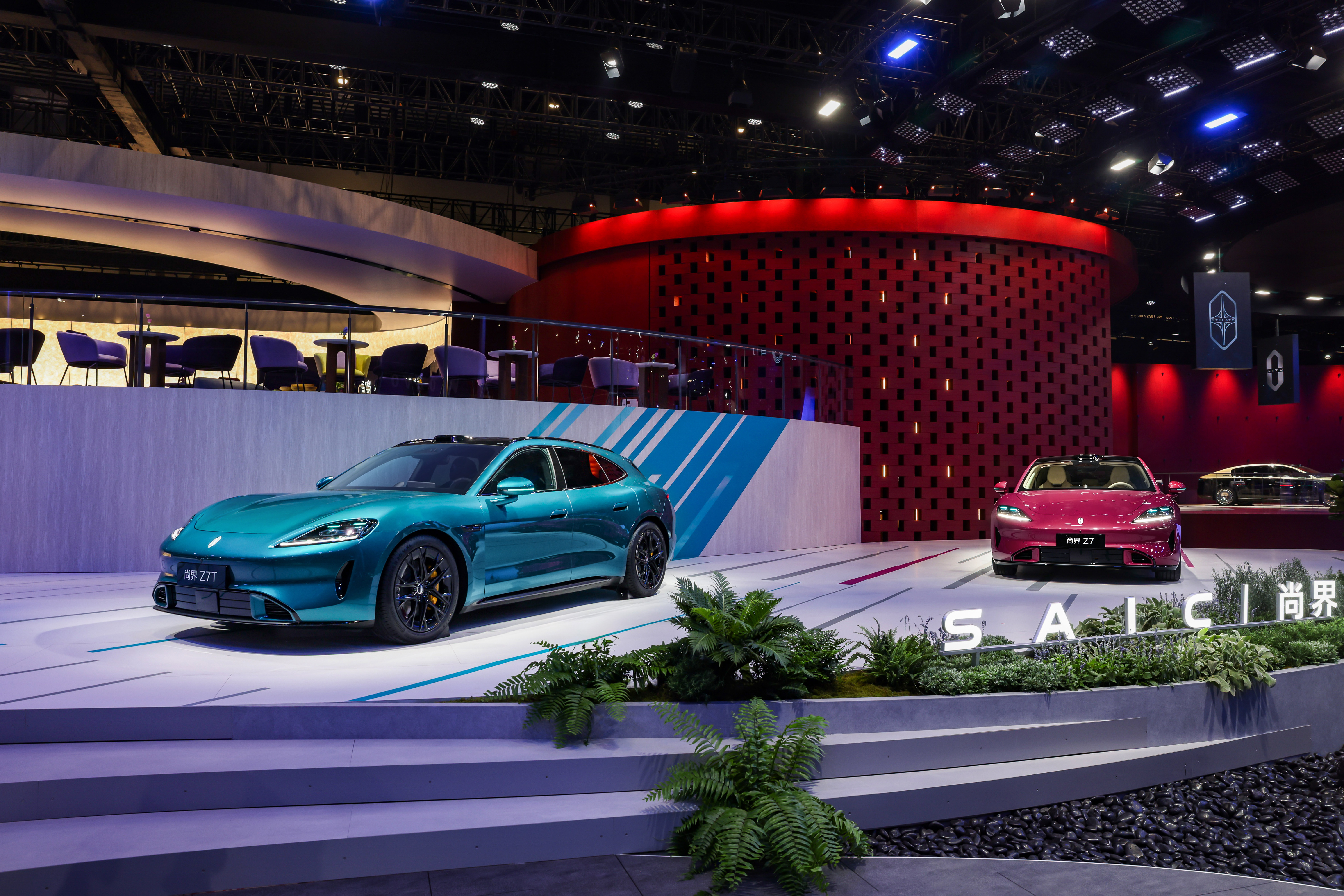 “五界协同 规模增大”鸿蒙智行王牌阵容亮相北京车展插图1