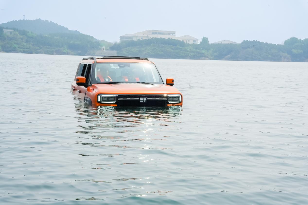 纵横G700至尊航行版北京安全应急演练圆满完成_商业头条网