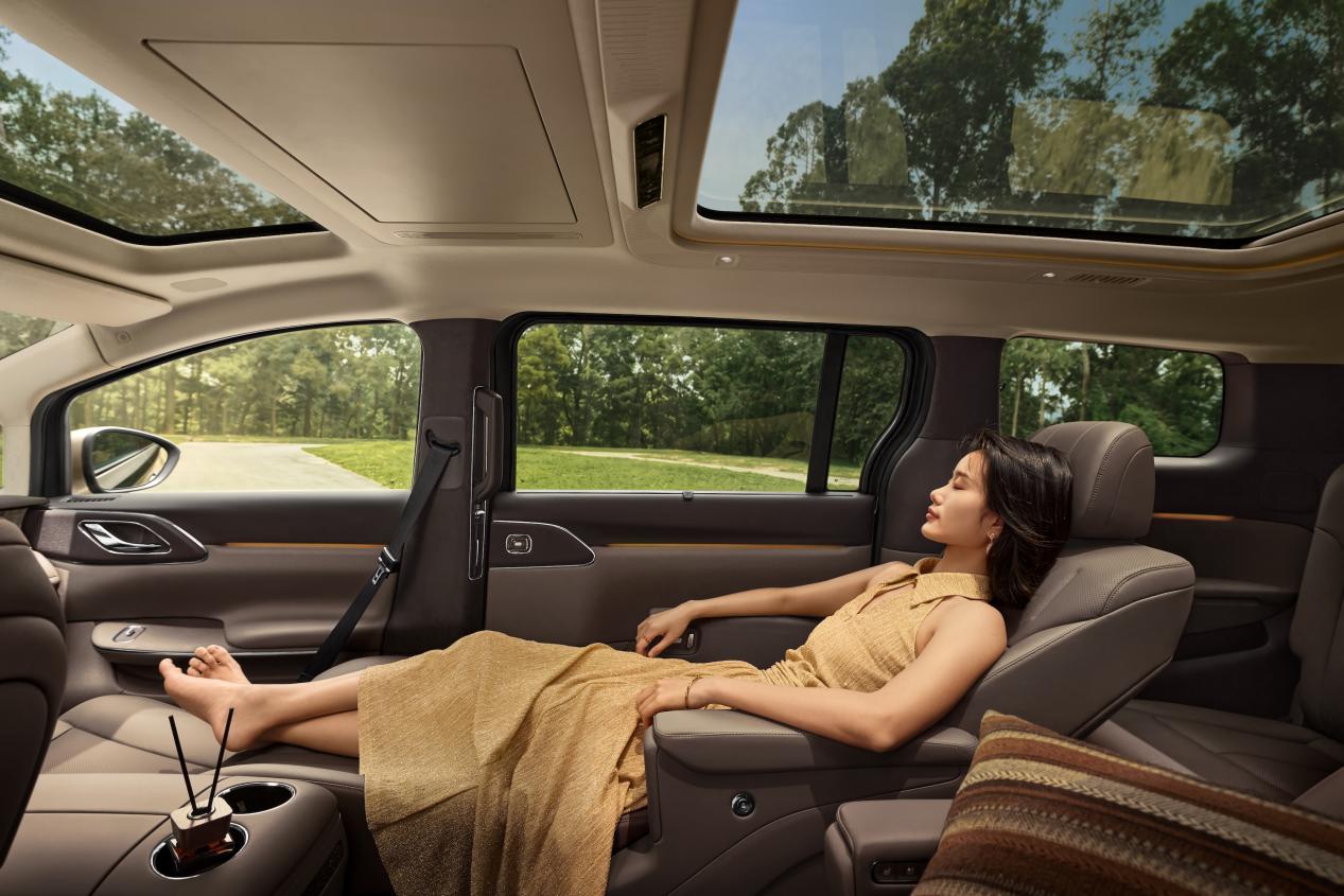 全域舒享旗舰MPV问道V9正式开启预售 补贴价21.99万元-28.69万元插图5