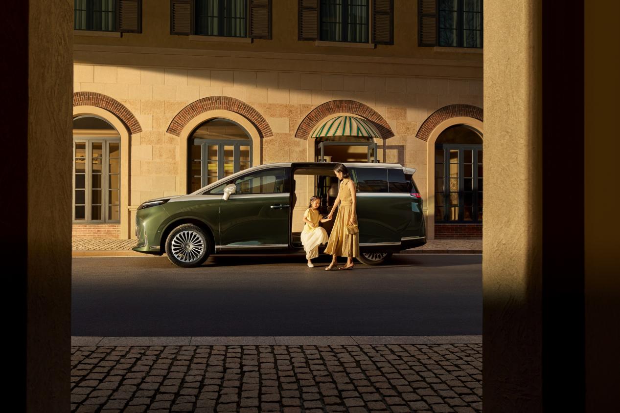 全域舒享旗舰MPV问道V9正式开启预售 补贴价21.99万元-28.69万元插图3