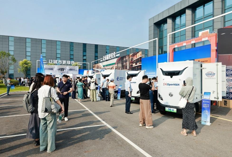 “开放引领 智驭未来”东风OpenVAN无人物流车品牌全球首发插图9 “开放引领 智驭未来”东风OpenVAN无人物流车品牌全球首发插图9