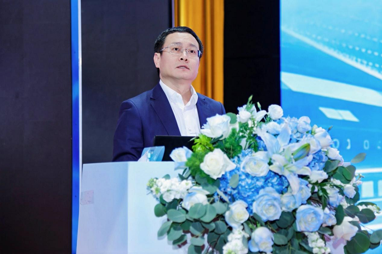 1790566620248681.png 甘肃高校数智化创新发展研讨会举行,华为助力打造高校智算新样板
