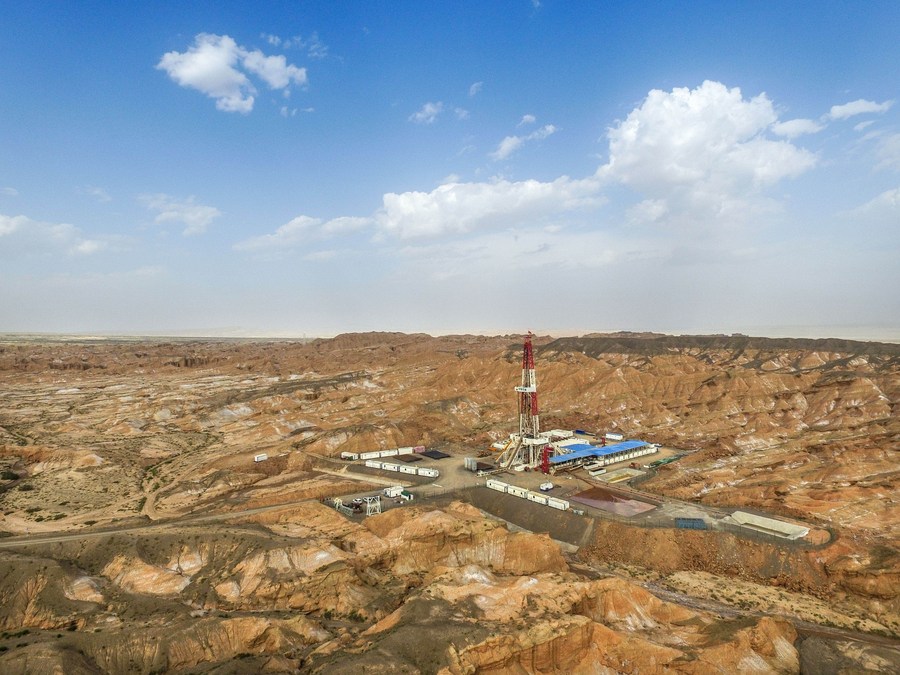 China's Tarim oilfield produces over 30-mln-tonne oil, gas equivalent