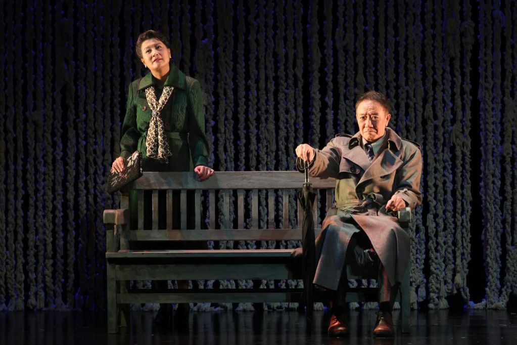 人艺《老式喜剧》温情开演 九幕对白谱写暮年恋曲