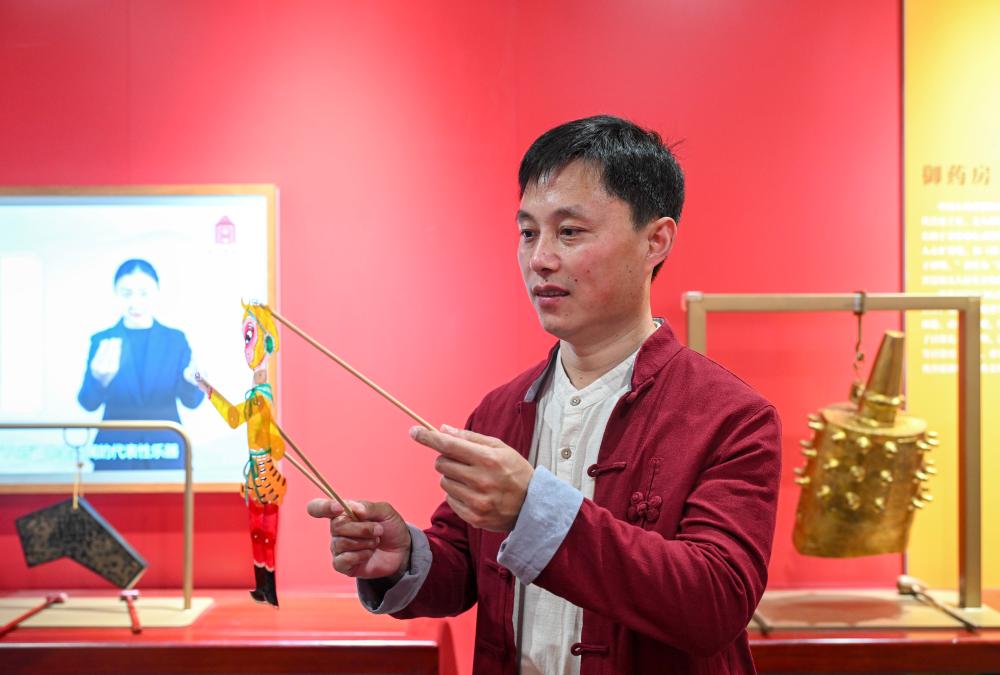 辽宁省残疾人非遗文创作品展在故宫开幕插图4