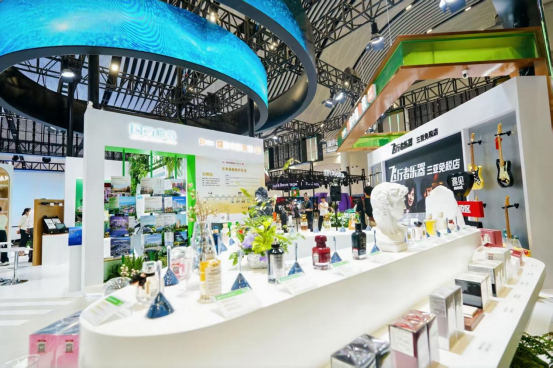 国药国际亮相消博会：丰富“健康+免税”生态 打造沉浸式健康生活体验插图1