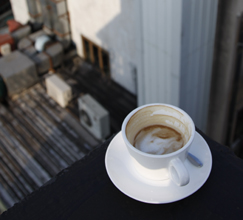 房地产该退退了