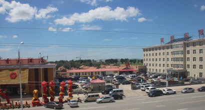 贫困县镇书记嫁女 礼金成堆不记账