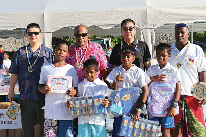 太平洋小岛屿上，有一所“中国中铁”小学