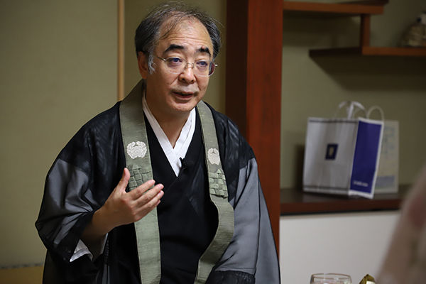“这都是南京大屠杀的铁证!”——日本僧人大东仁连续16年收集揭露侵华真相的史料-新华网