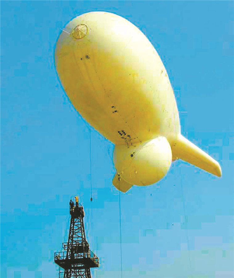 科技进步打开新大门军用气球长时间飘在战场夹缝中