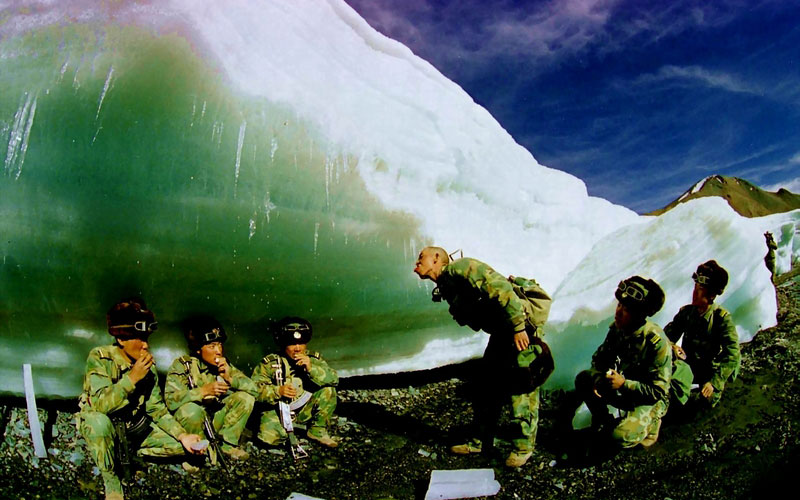 周朝荣作品：边关&middot;兵情