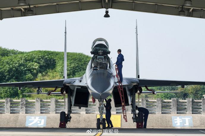 直指苍穹！实战化昼间飞行训练硬核上线