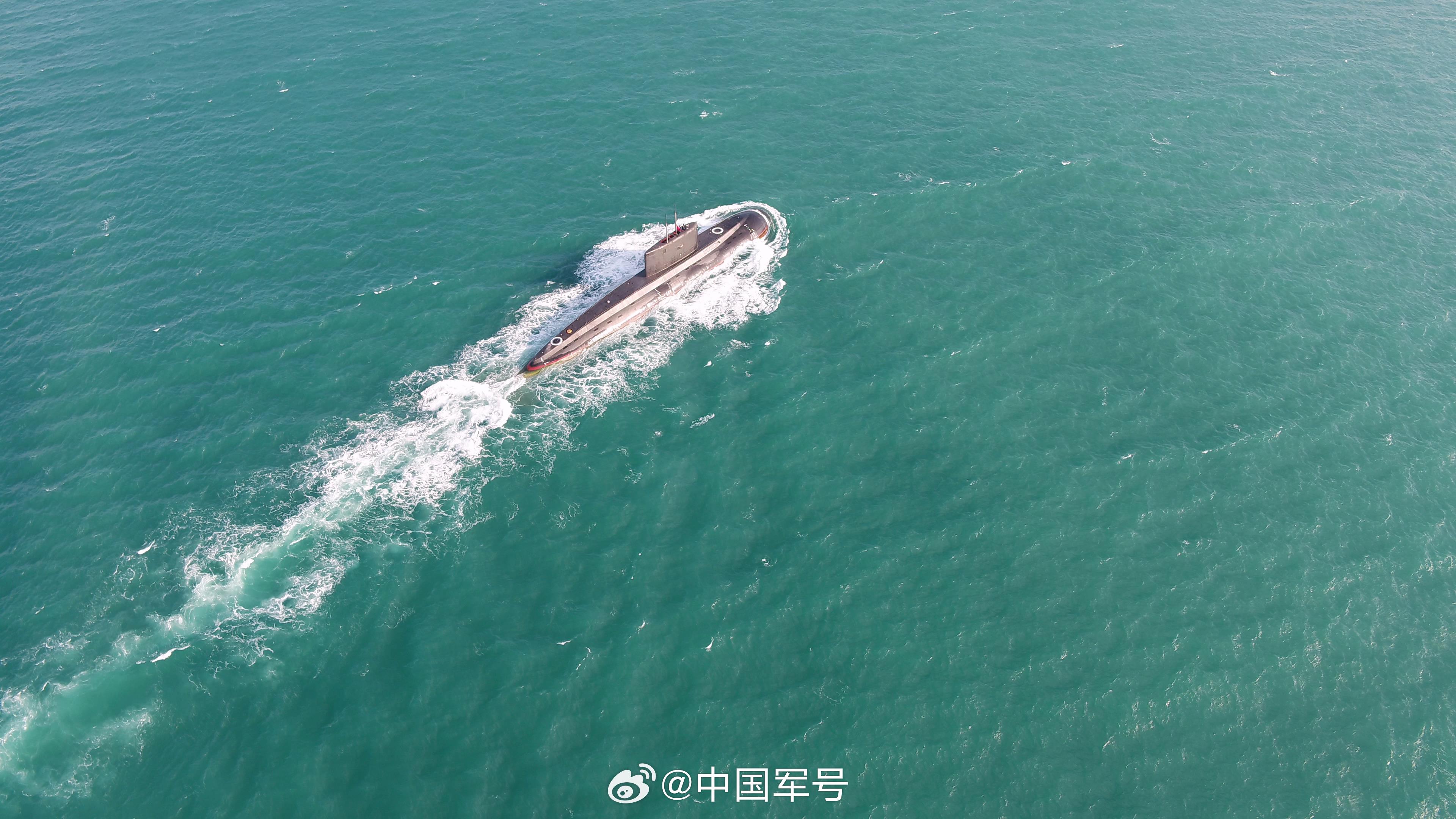 演练出击、攻防对抗！潜艇大片怎么看都看不够