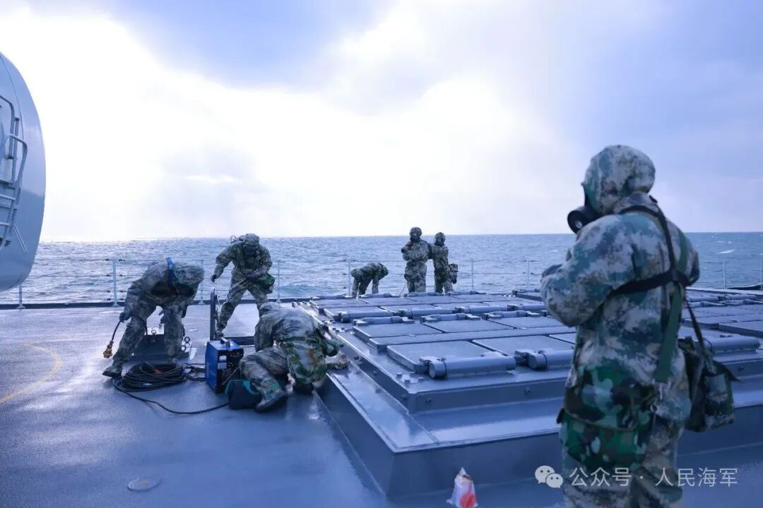 新舰砺锋芒,漯河舰不设脚本实战化演练