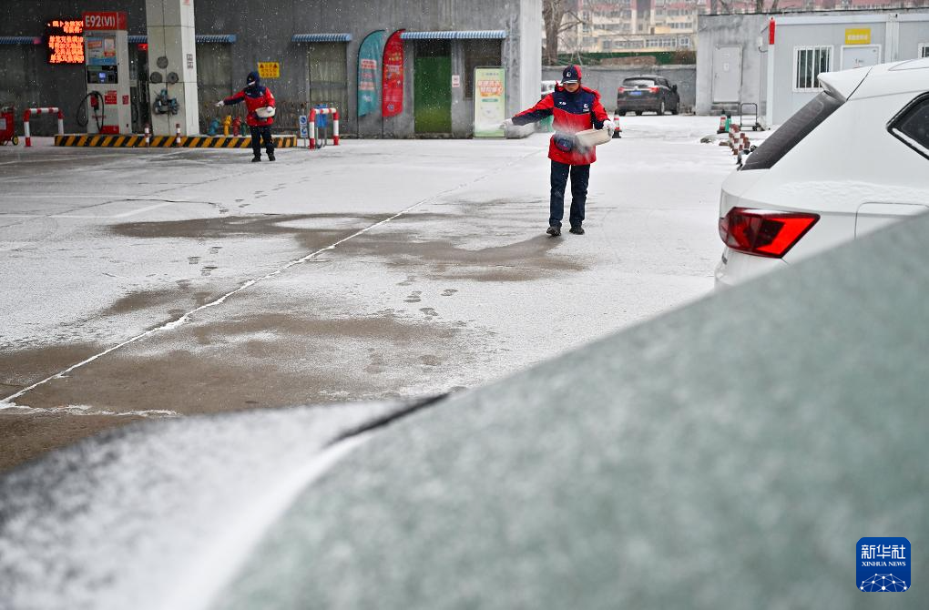 各地积极应对寒潮天气