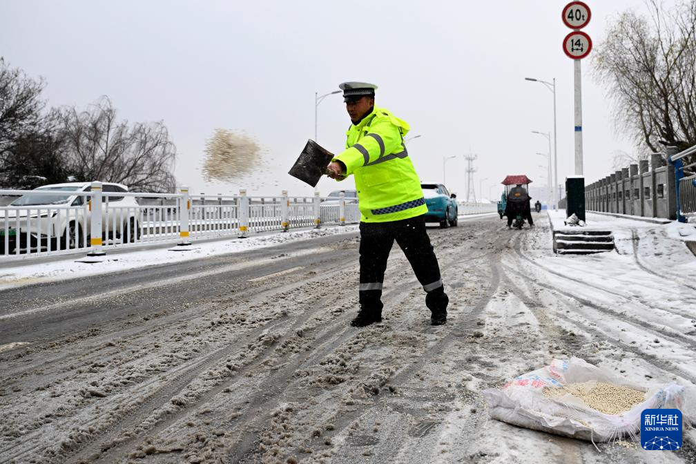各地积极应对寒潮天气
