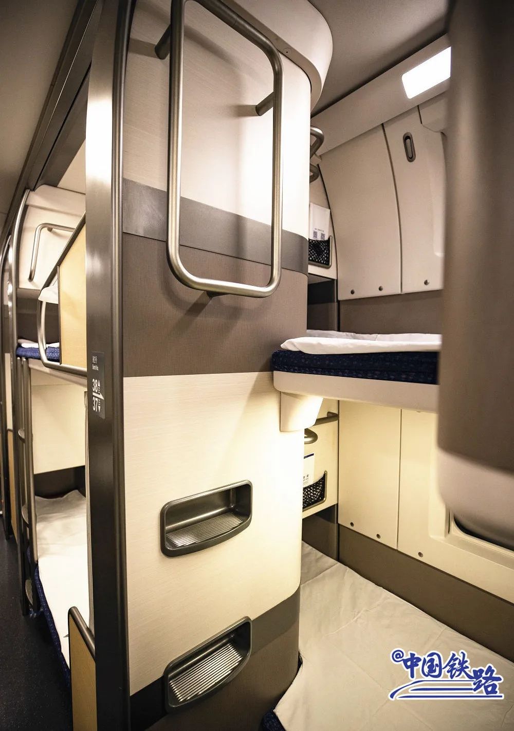 双层卧铺动车怎么收费已开始售票网友评论必须睡一次