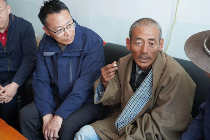 新华走笔丨袁全:寻找王万青-新华网
