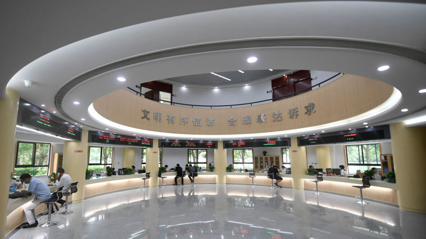 确保假期出行平安便捷顺畅——交通