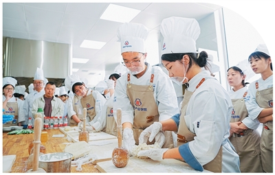 特色美食培训兴起：烧麦、烧烤、酸汤学院为何持续走热