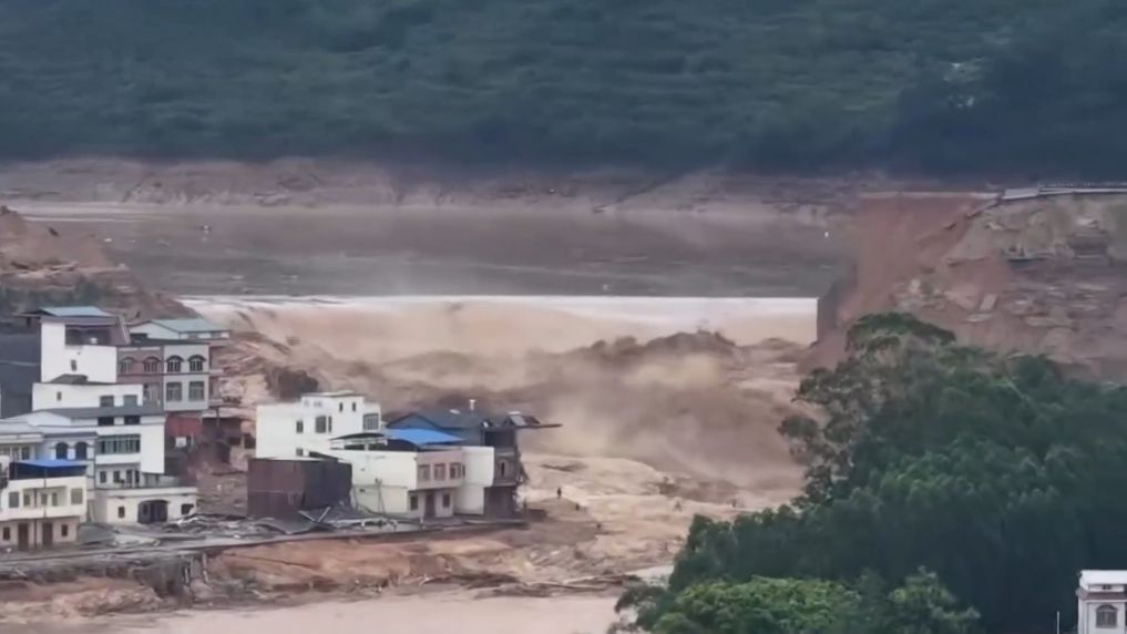 广西暴雨抢险实况