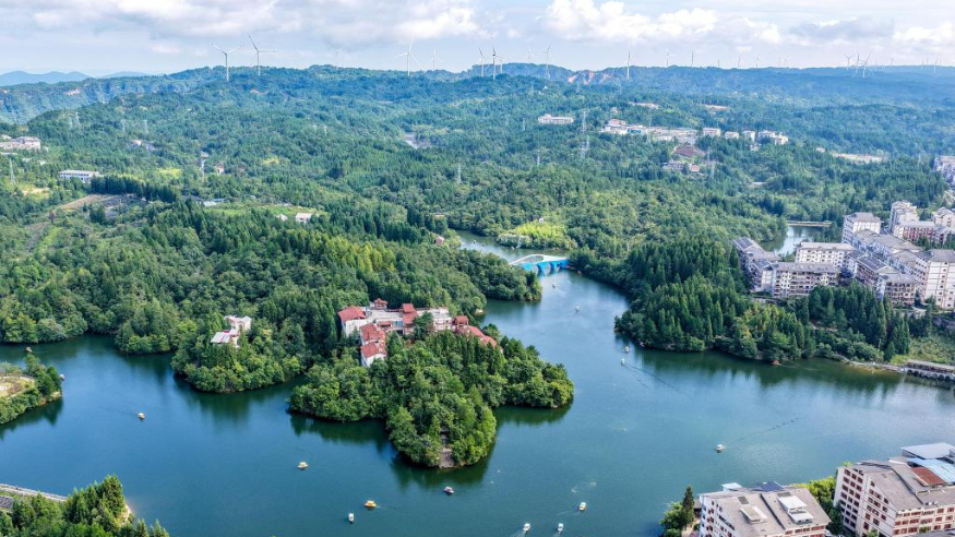 感悟习近平生态文明思想的人民性和实践性