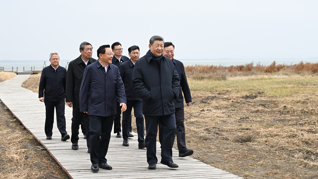 习近平在内蒙古乌兰察布考察
