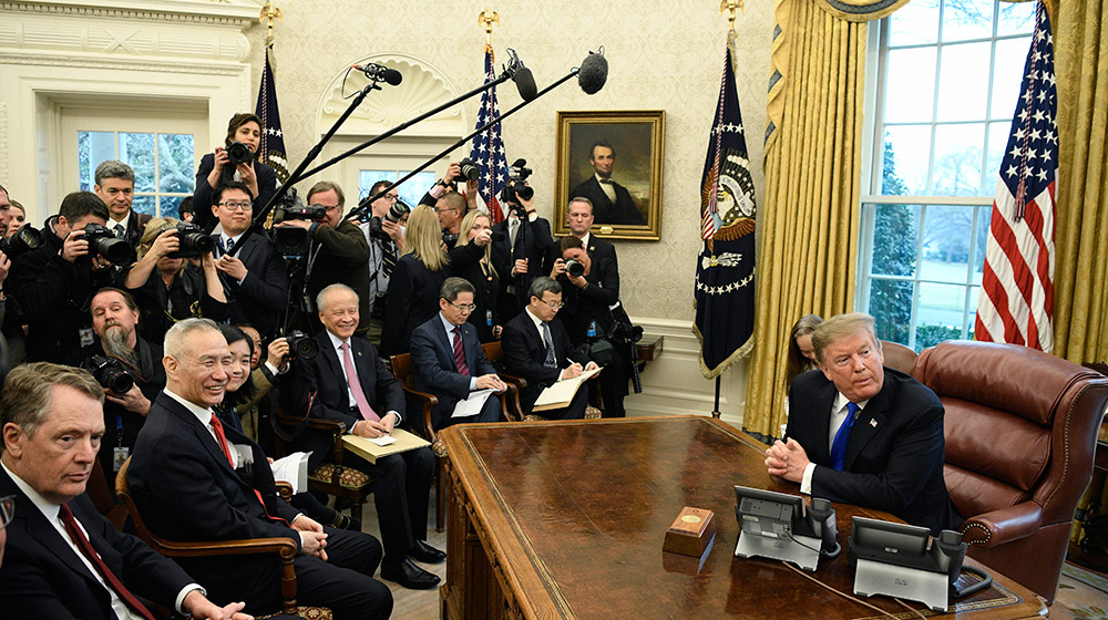 美国总统特朗普会见刘鹤