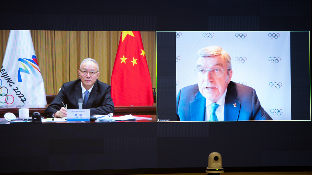 蔡奇视频会见国际奥委会主席巴赫
