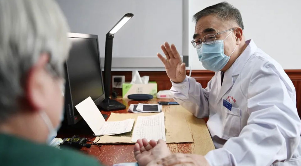 心藏大爱，人民至上&mdash;&mdash;张伯礼