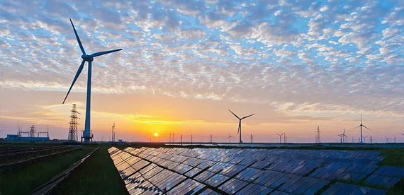 绿色低碳转型 能源产业结构调整加快