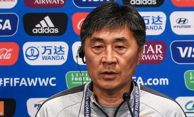 贾秀全：希望队员展示新一代女足精神风貌与技战术素养