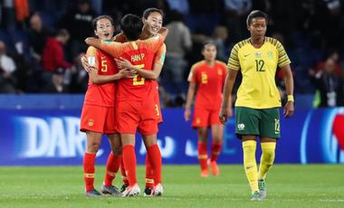 南非主帅：没人对失利满意，我们不是来充数的