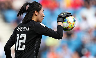 女足门神彭诗梦：差点和足球失之交臂的&ldquo;小白&rdquo;