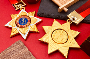 不懈奋斗，勇敢追梦