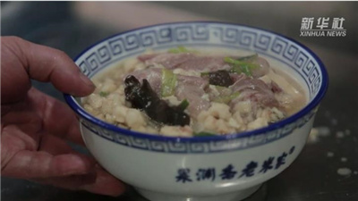 VLOG丨跟着十四运会咥美食 泡馍哪能少得了